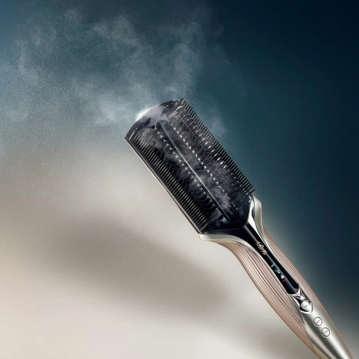 リファトリートメントアイロン　美容成分をミスト化 髪の内側まで均一に届ける