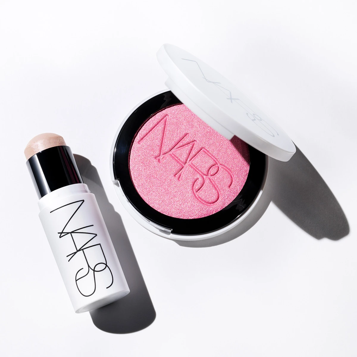 NARS 新登場 ライトリフレクティング ルミナイジングスティック ライトリフレクティング ルミナイジングブラッシュ