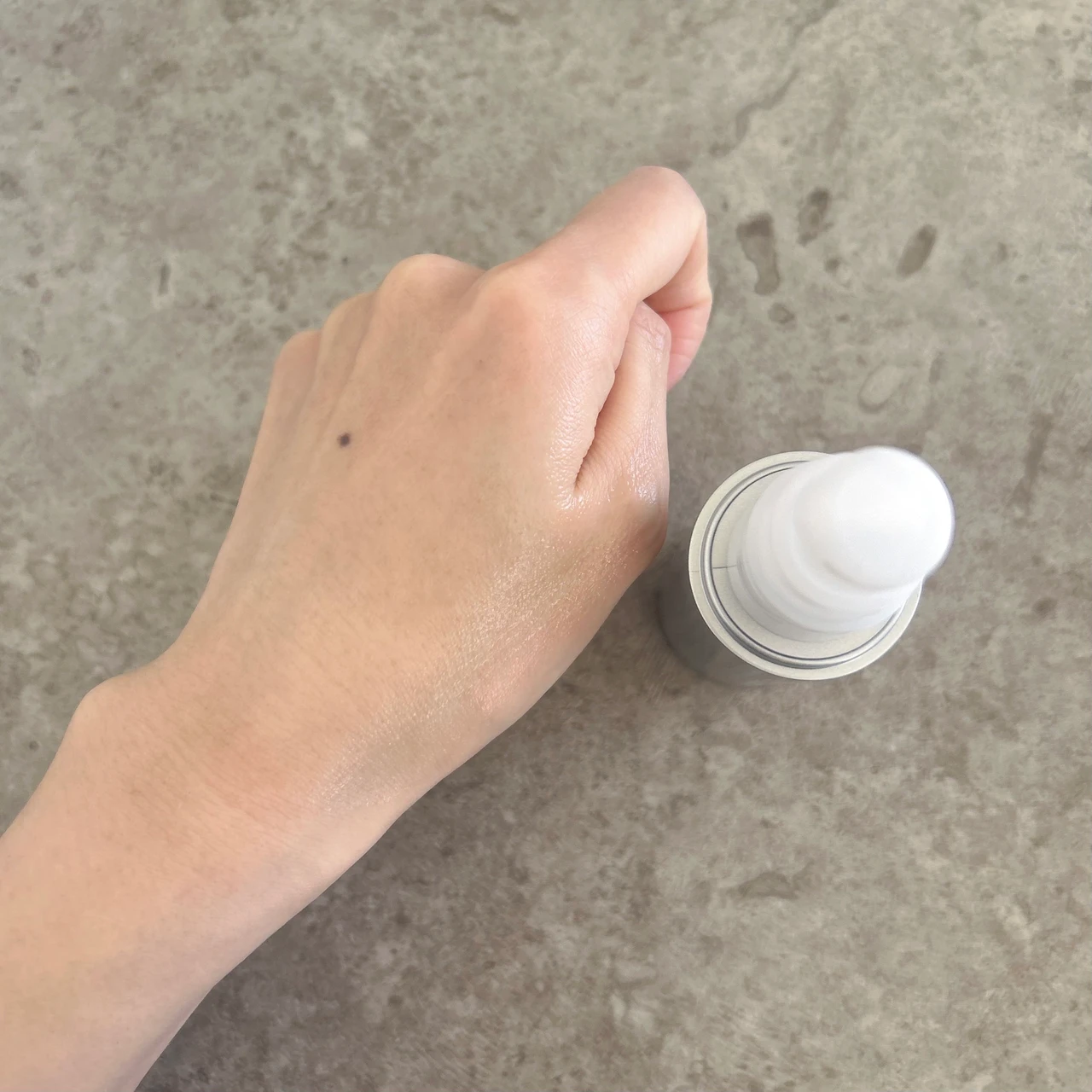 エテルナム セラム　テクスチャー