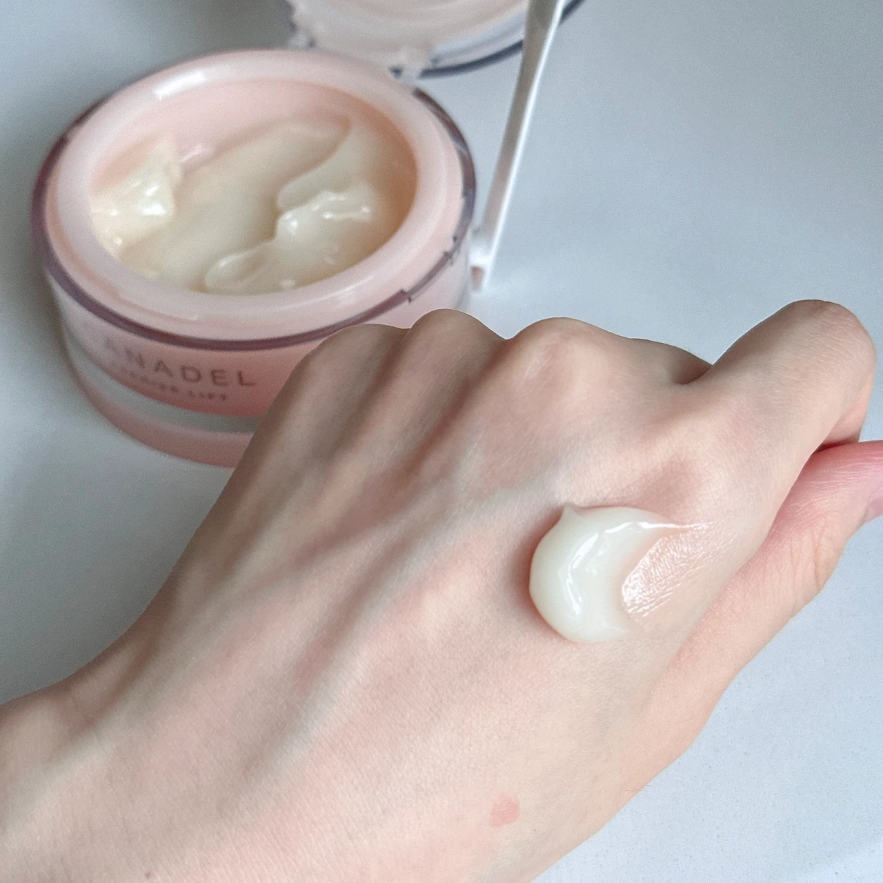 カナデル プレミアリフト　テクスチャー