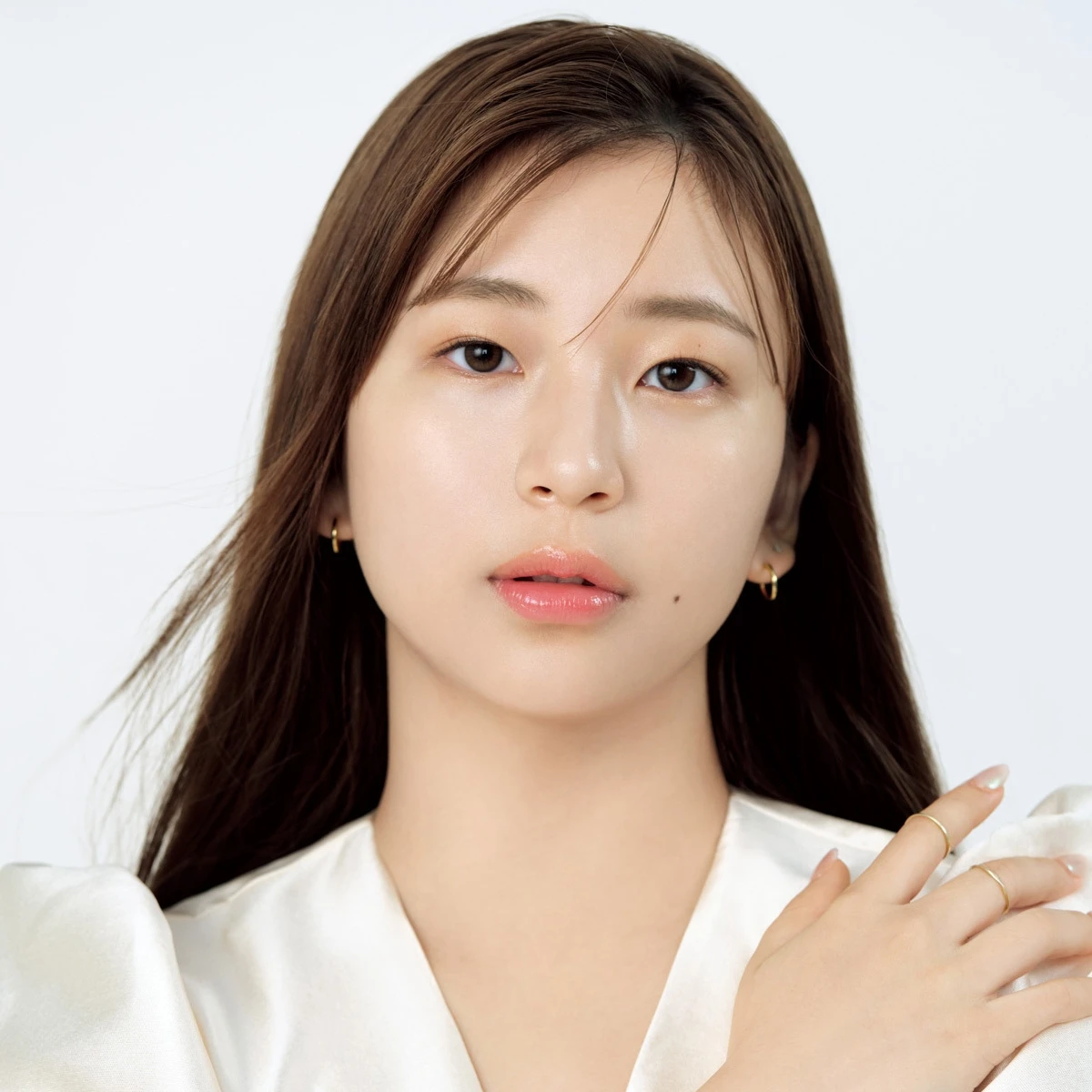 エレガンスの秋新色がスパイス！ レトロカラーで作る 秋、2つの旬の顔_8