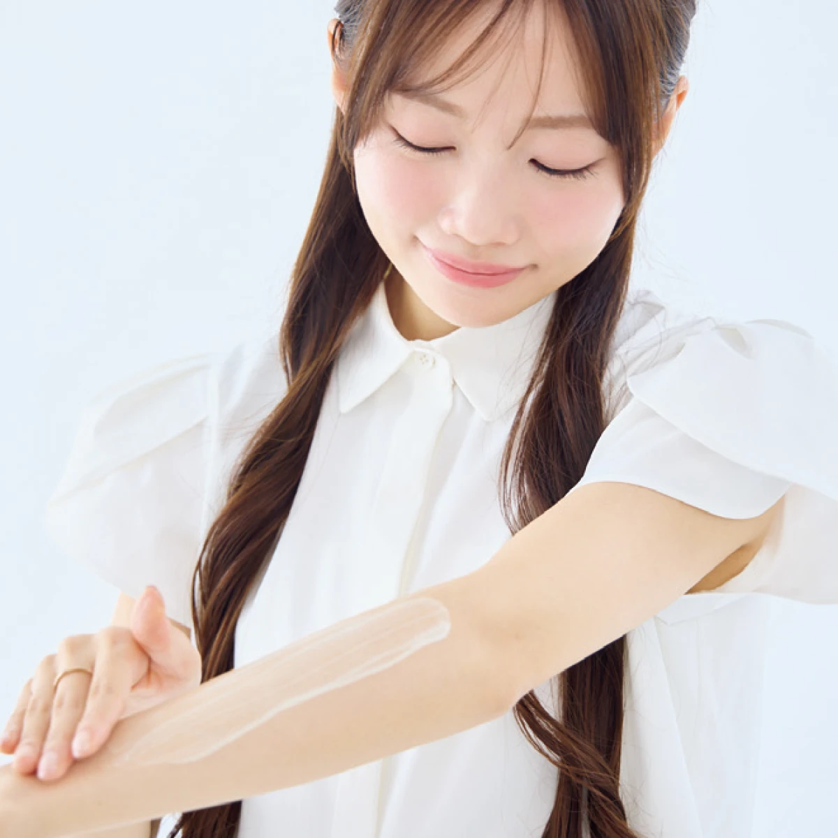  水越みさと愛用 UV 塗り方 スキンアクア