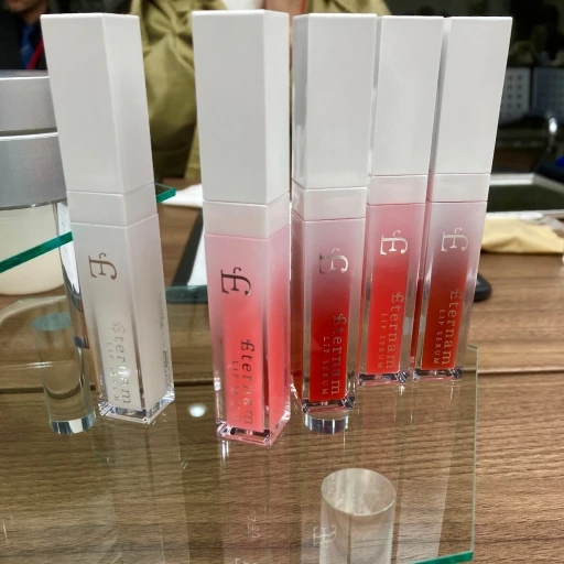 エテルナムリップセラム