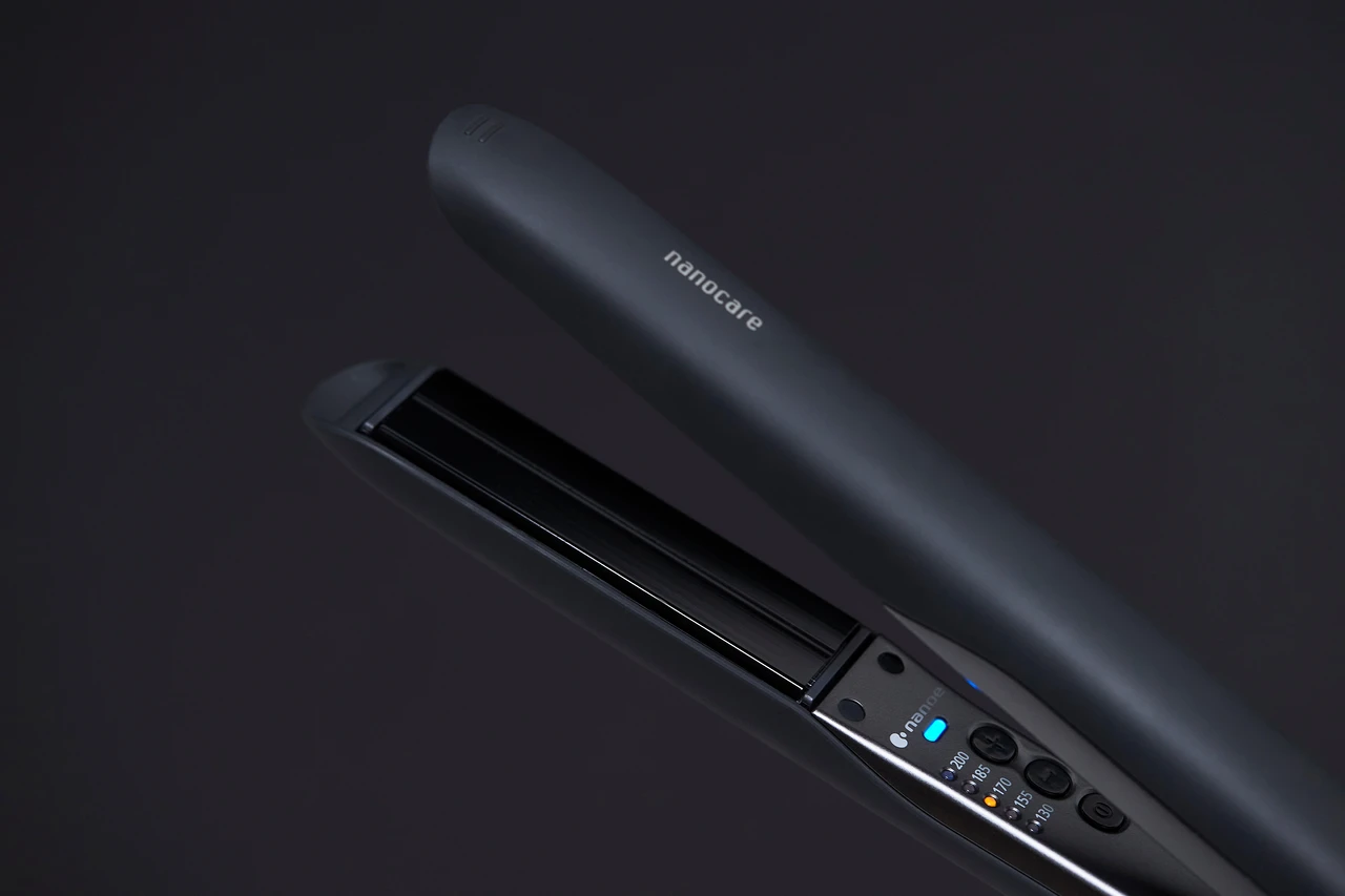 パナソニックの最新「ストレートアイロン ナノケア」で、毛先までツヤめくストレートヘアが瞬時に。その美しさは夜まで続く_5