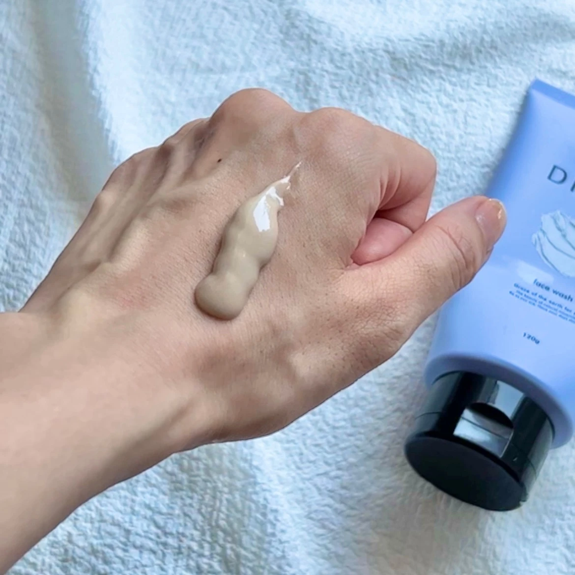 【ドロアス】泥パワーで美肌ケア！メイク汚れも皮脂汚れもしっかり吸着洗浄。やさしくうるおう肌へ♪_4_1