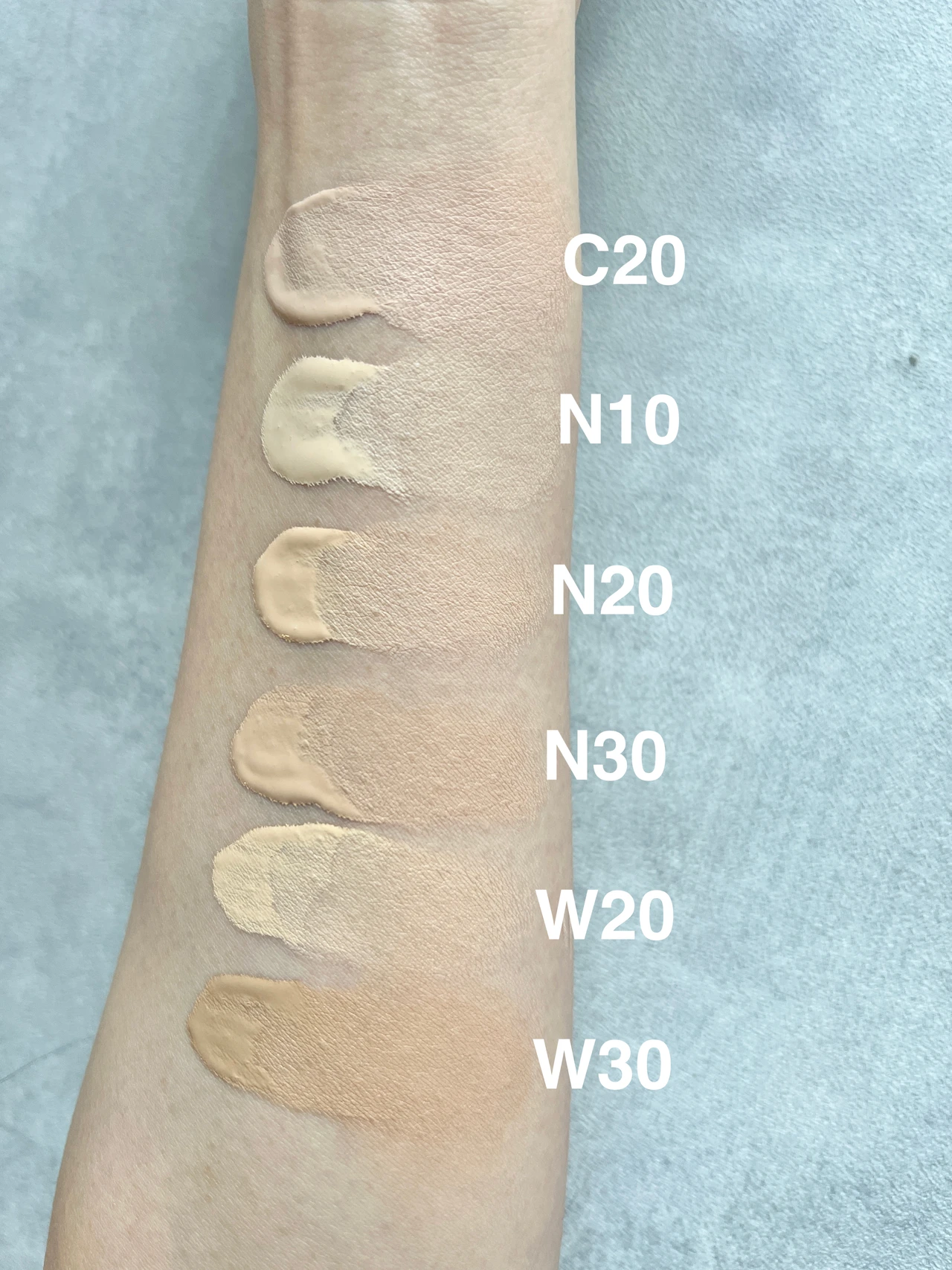 【新発売】うす膜なのにキープ力抜群！メイベリン「SPステイ ルミマット リキッド ファンデーション」レビュー_2_2