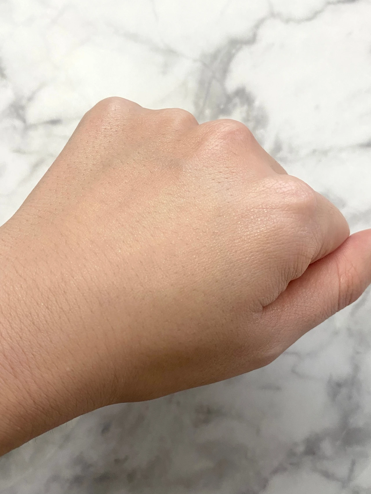 イニクス iniks 日中用日焼け止め美容液 日焼け止め 美容液 アドバンスバリアデイエッセンス