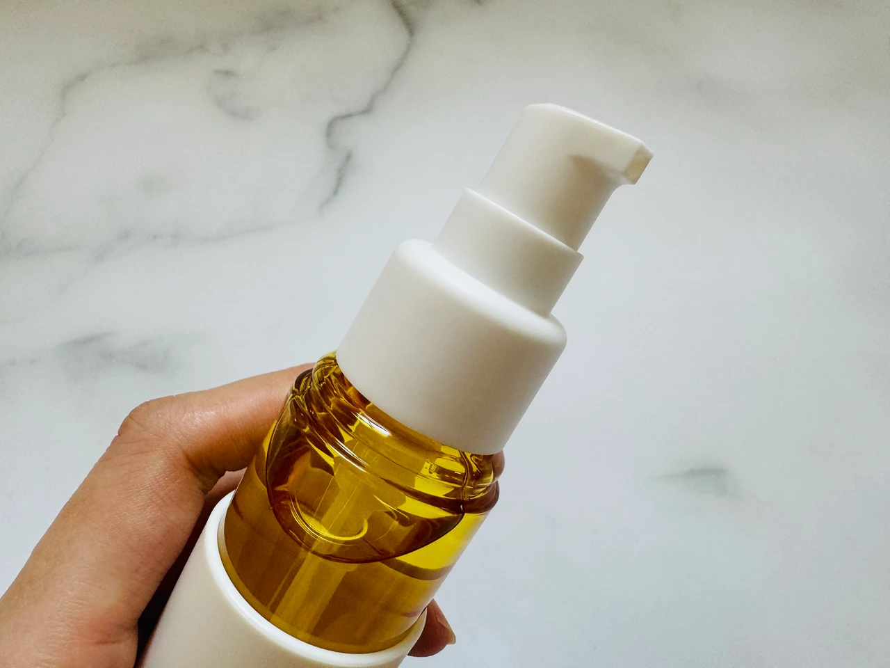 unlabel LABのVエッセンス