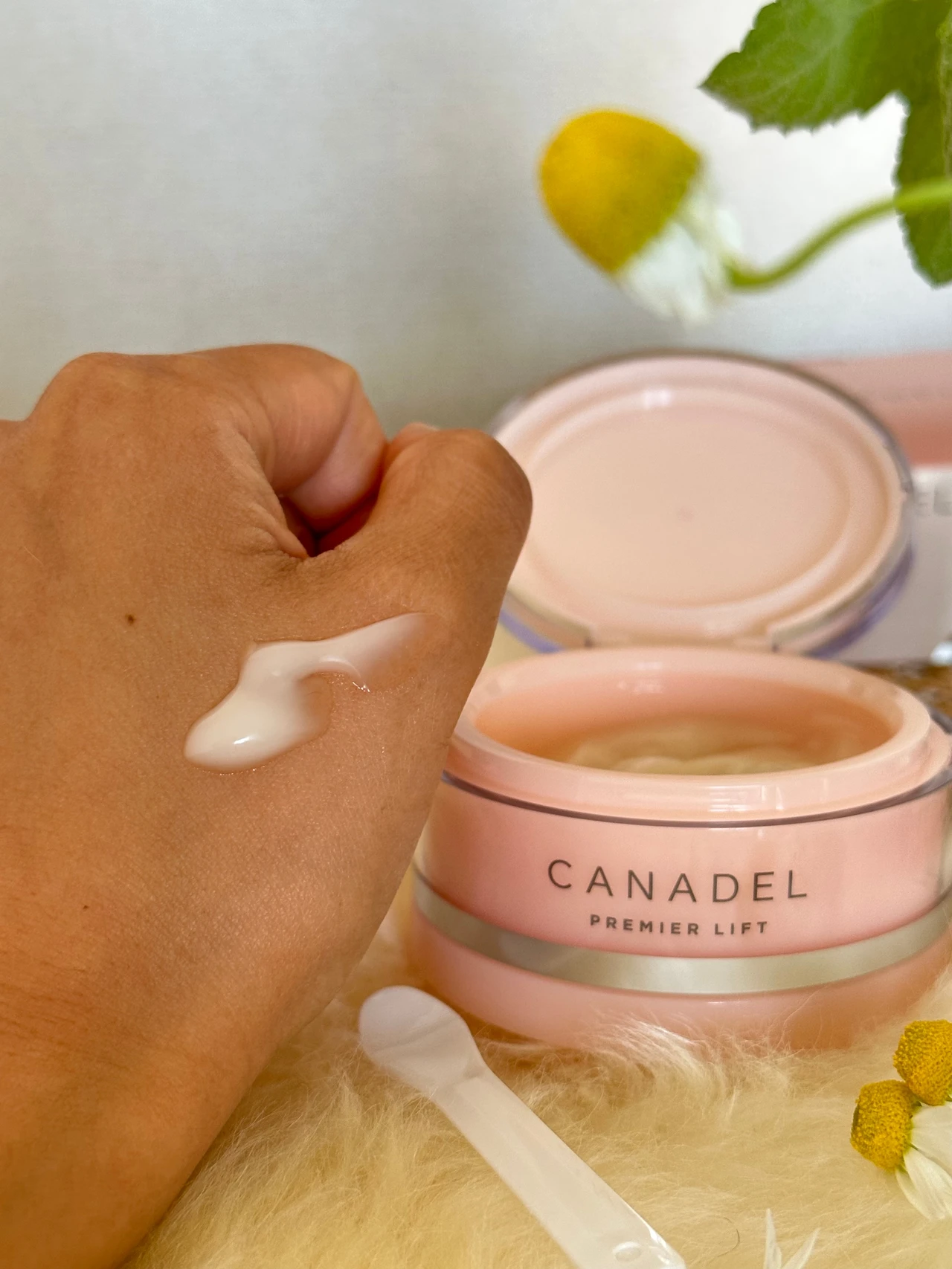 canadel カナデル　オールインワンジェル　プレミアリフト　ナイアシンアミド