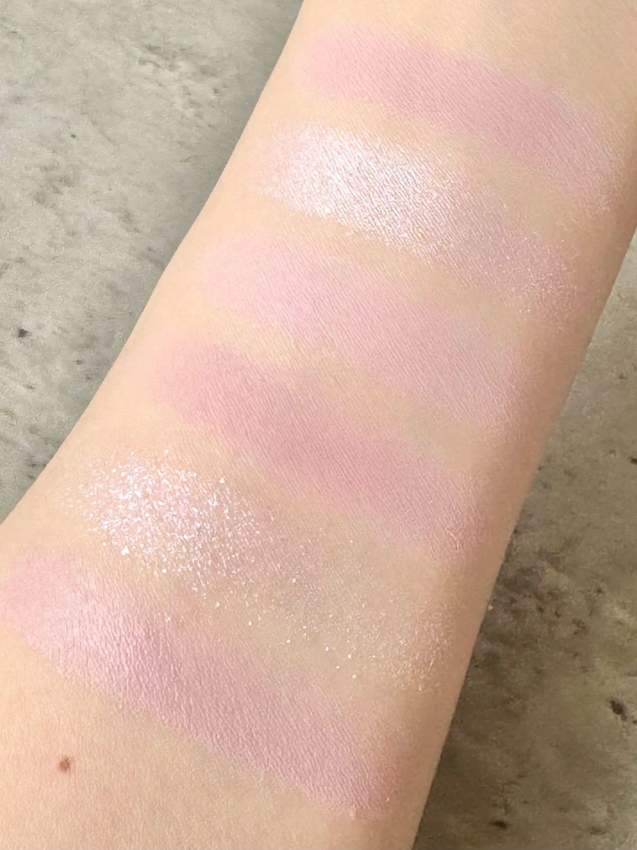 ウェイクメイク　アイパレ　アイシャドウ　ソフトシアーマルチパレット　03