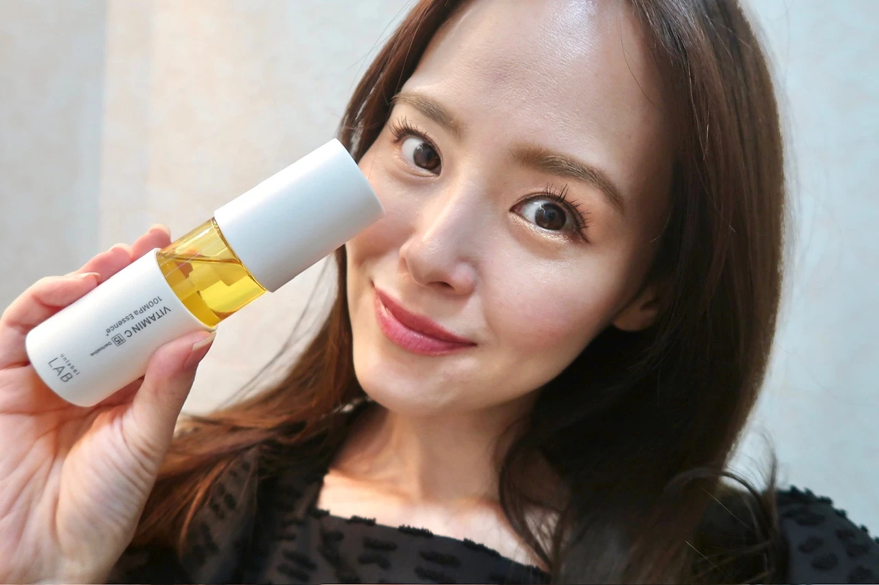 【超高圧*1 浸透型*2 ビタミンC誘導体*3 配合!なめらかつるん肌に導く美容液】アンレーベル ラボ Vエッセンス_3