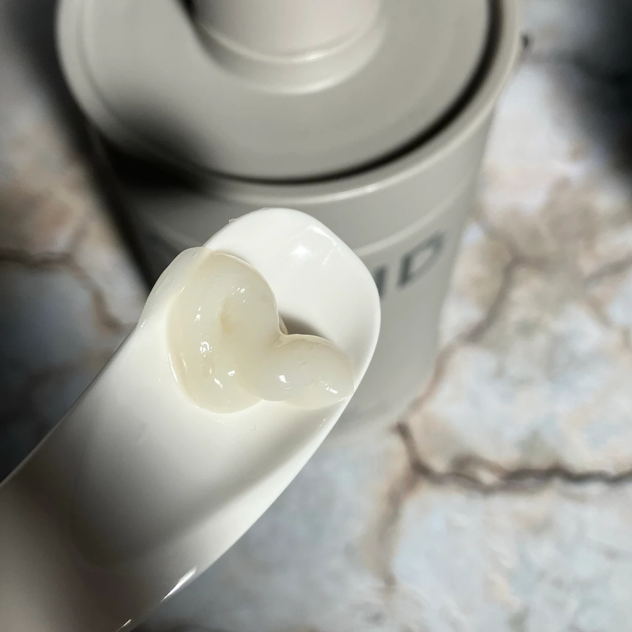 【クレンド】泥の力で保水ミネラルケア！汚れを落とすだけでなく髪のダメージを補修するシャンプー＆トリートメント_6