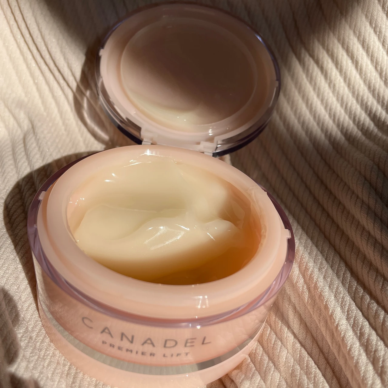 ハリ・弾力肌を土台から支えるエイジングオールインワン誕生！ピンクボトルで“ピンッ肌”を目指そう！_2