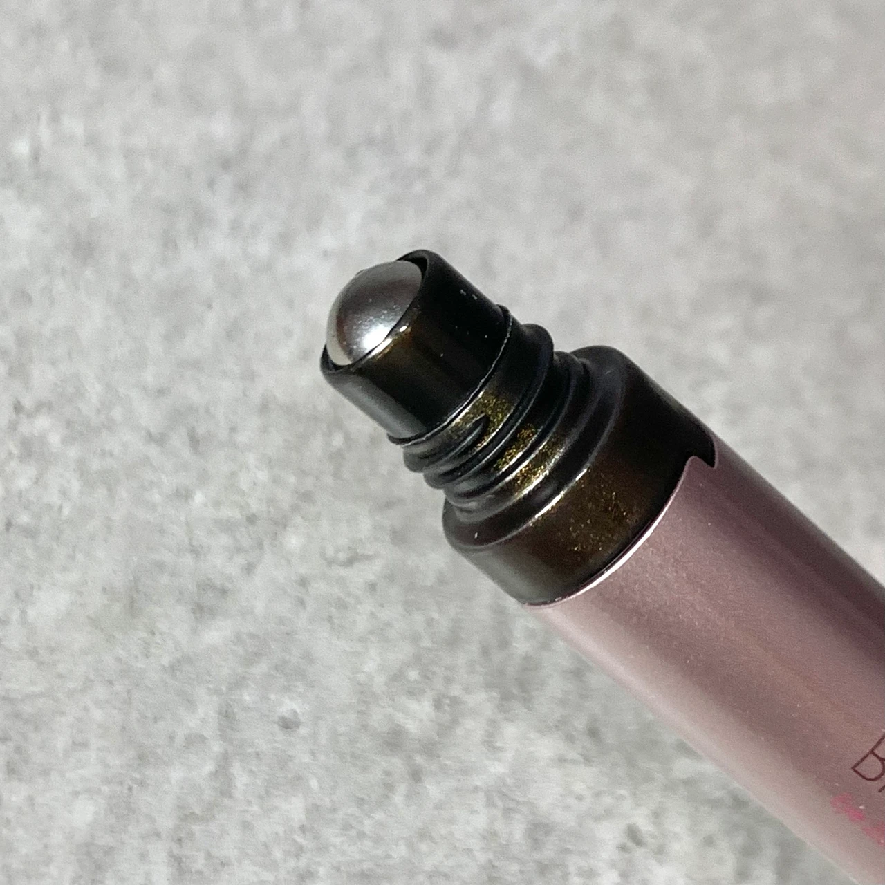 ブライトエイジ アイゾーン リバイタライザーセラム 目元ケア