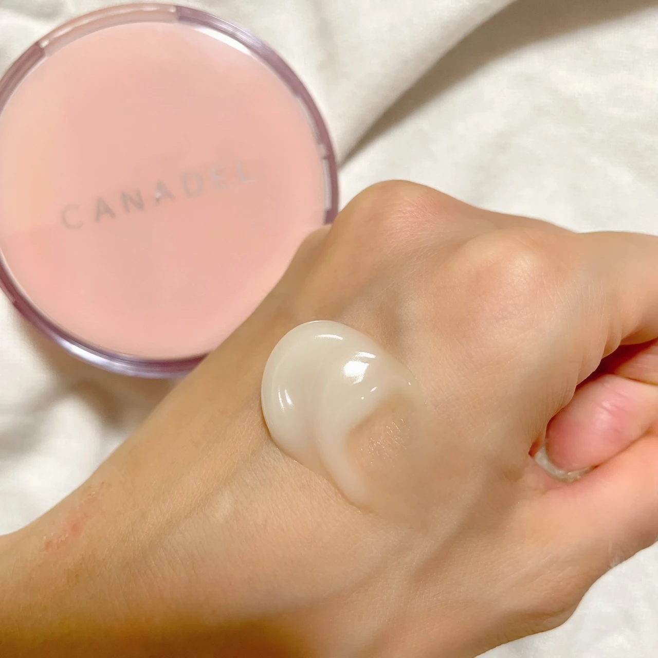 「ちゅるん」パッケージで「ぷるん」肌♡高満足度オールインワンジェル【カナデル】_2