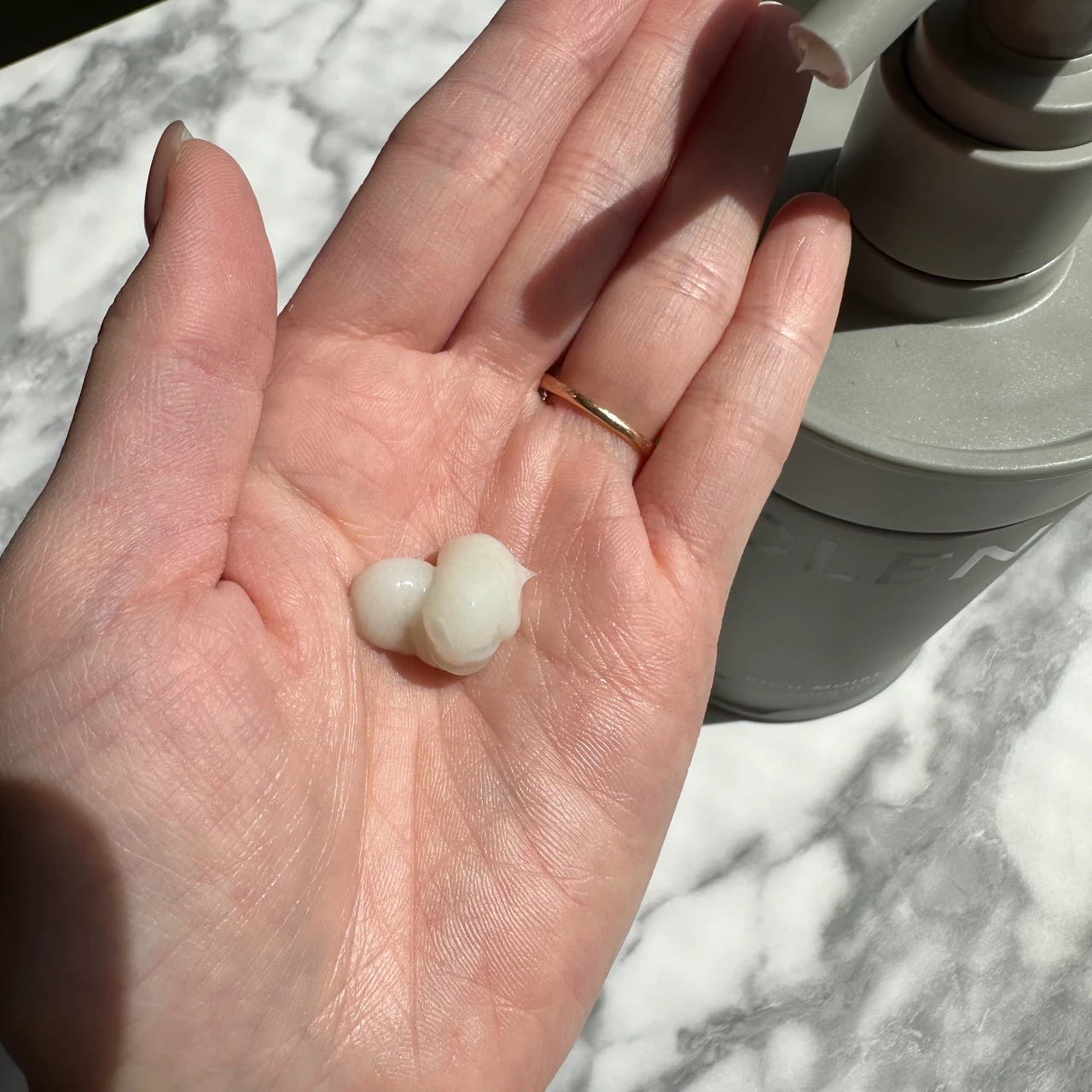 ＼泥のチカラで保水ミネラルケア／とぅるんとまとまる【クレンド リッチモイスト シャンプー&トリートメント】_3_2