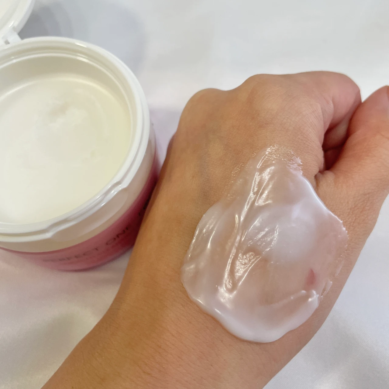 毛穴ケア名品『パーフェクトワンフォーカス』！大野真理子さんスペシャルトークショーで話題の商品をレポ_7_3