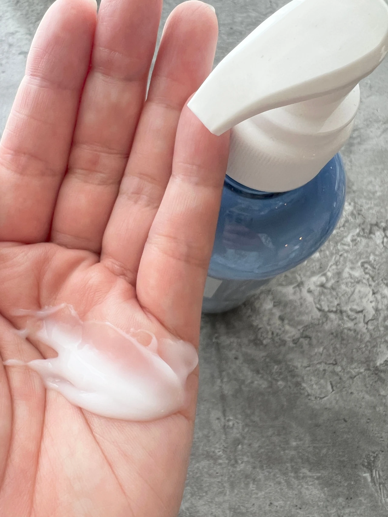 【夏のヘアケア】洗うたびダメージ補修しながらサラサラ・ツヤツヤの髪へ!アクオル モイスチャーダメージケアシャンプー&トリートメント_3_2