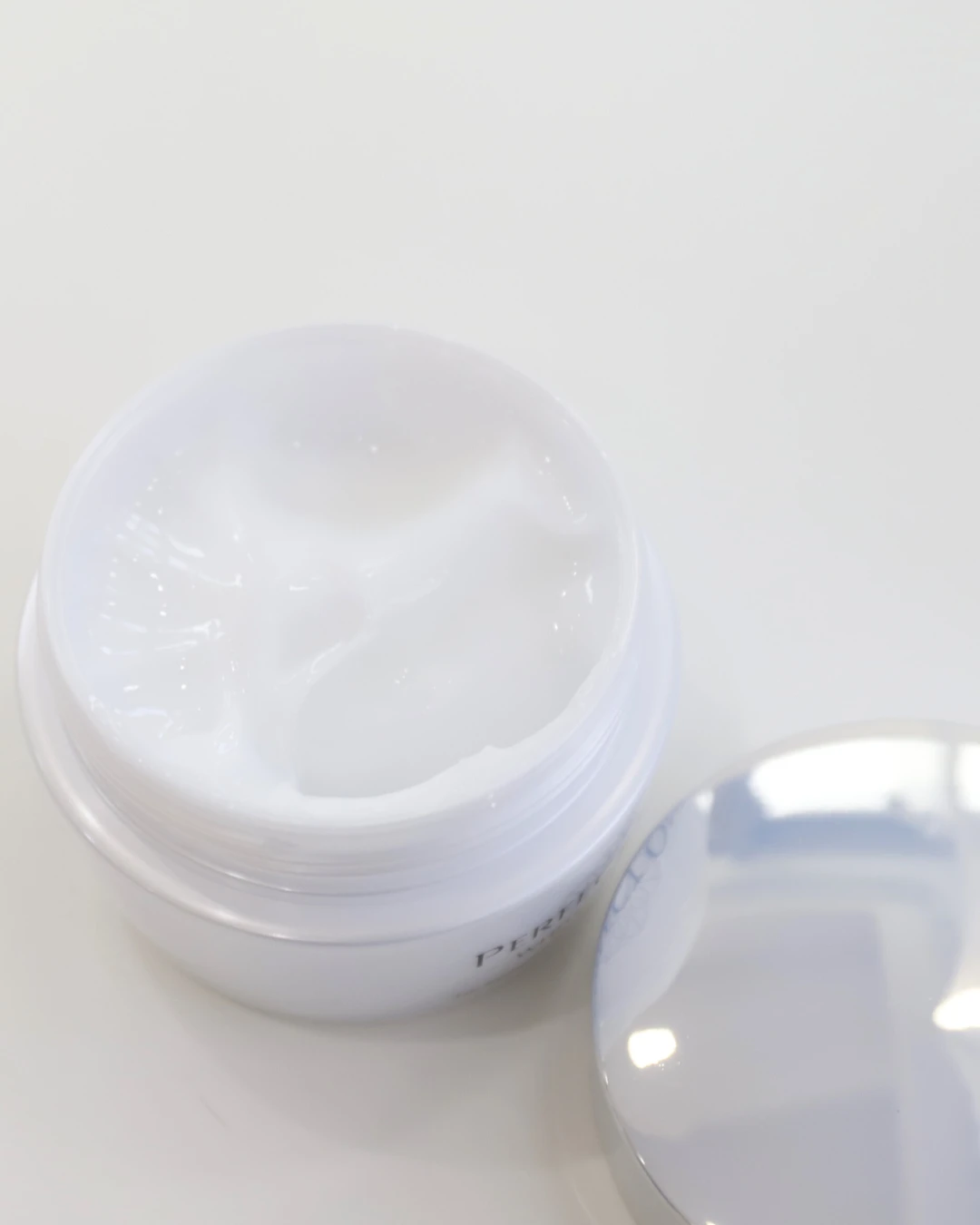 パーフェクトワン 薬用ホワイトニングジェル