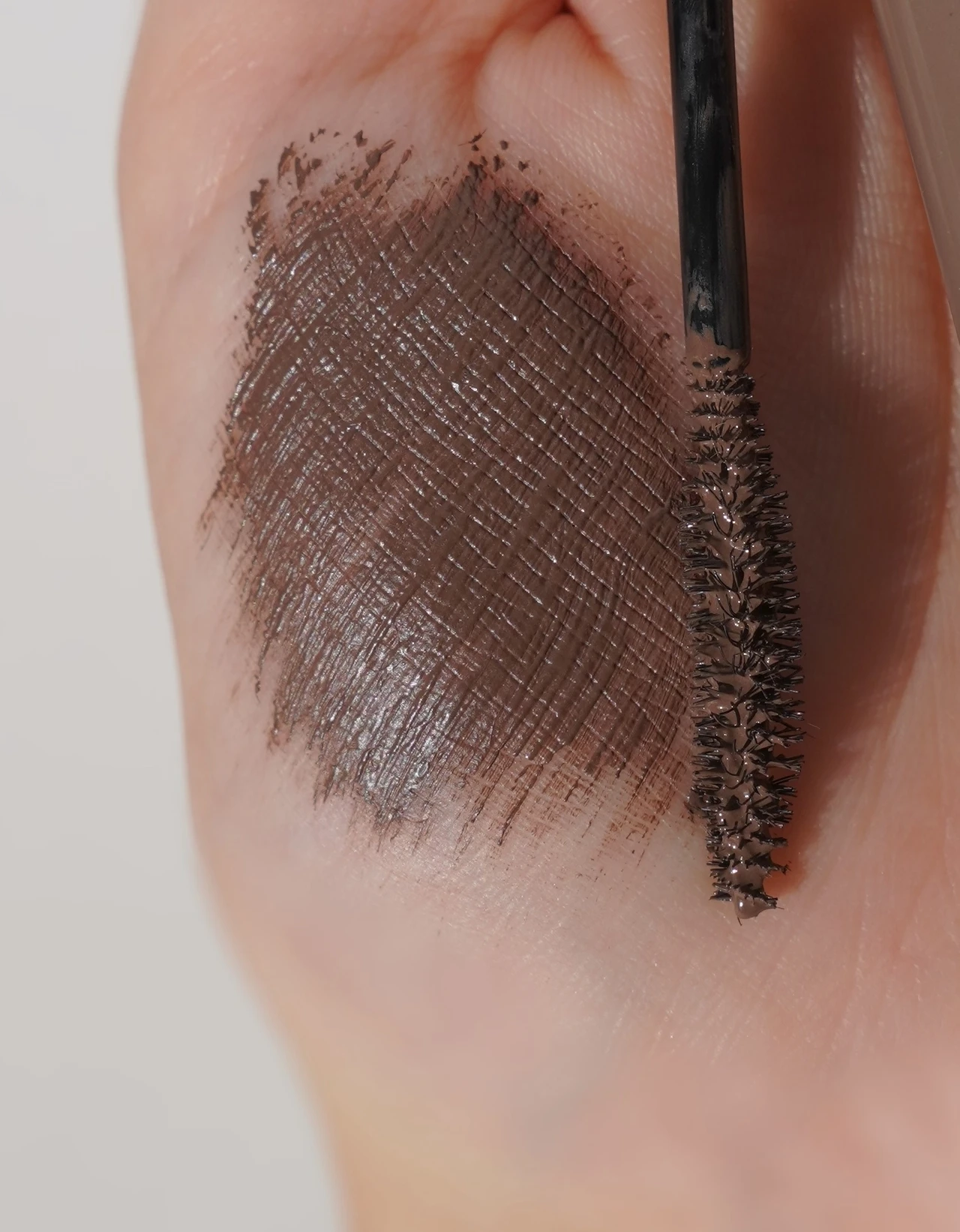 DUPの新色「マロングレージュ」が登場!自まつ毛に透明感が足された繊細仕上がりに感動。_2_2