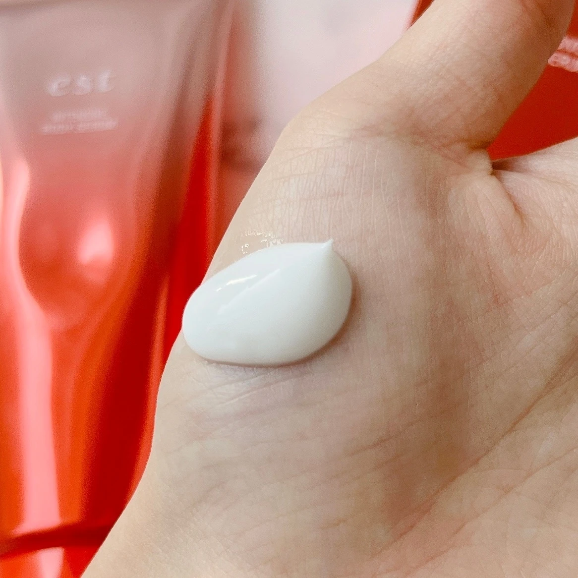 【エスト インテンシブ ボディセラム】顔レベルのスキンケア技術をボディにも！エスト先進のテクノロジーを搭載したエイジングケアボディ用美容液♡_3_1