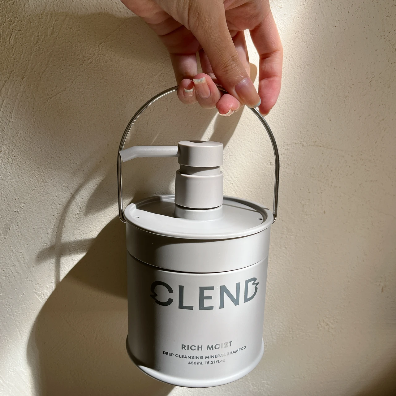 CLEND シャンプー パッケージ ボトル