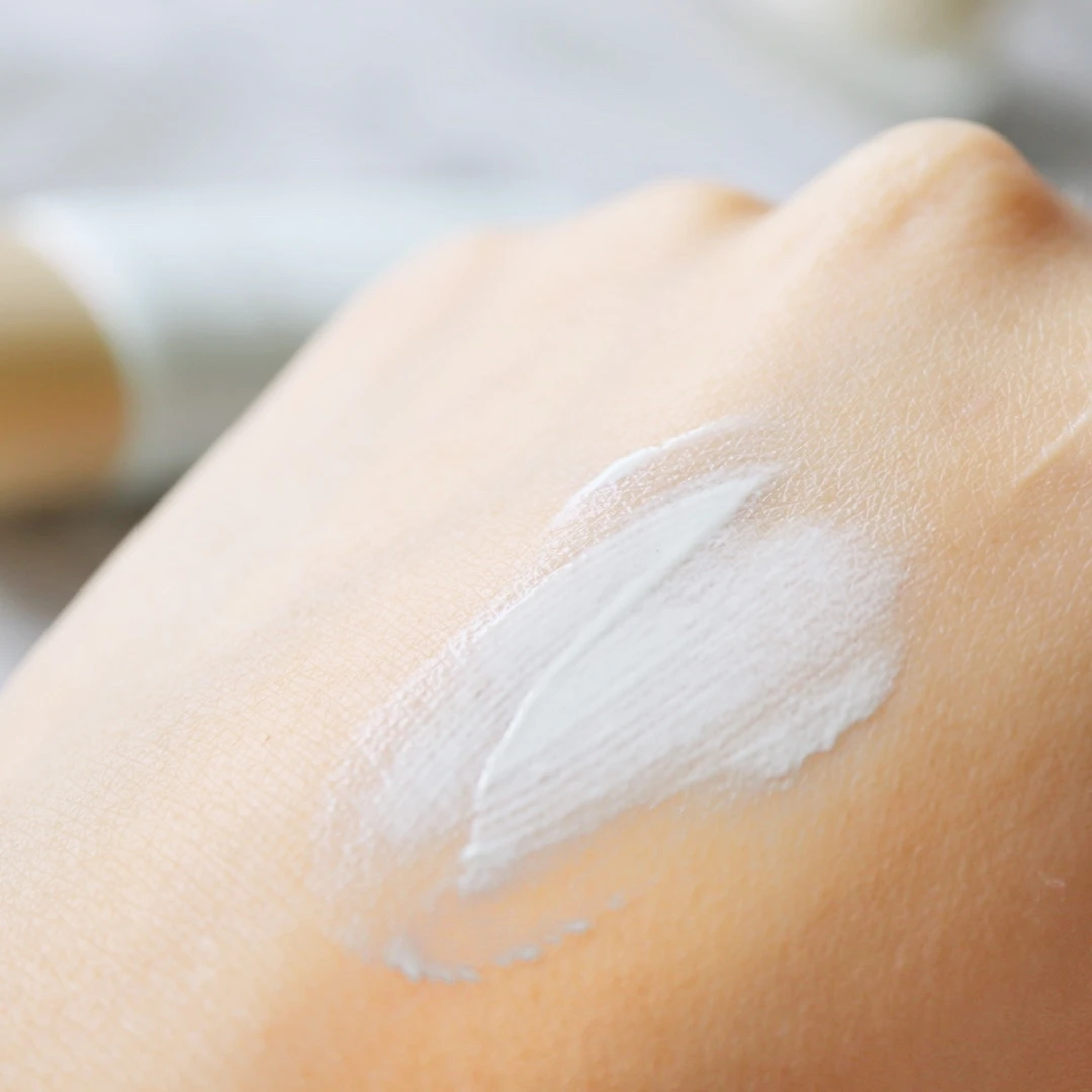 クラブ すっぴんクリームC