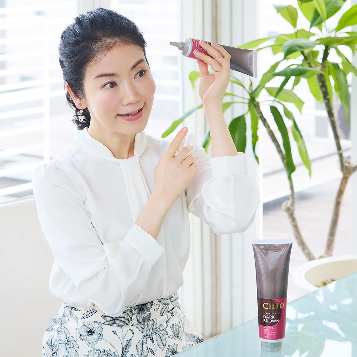 髪の傷みが心配なら、カラートリートメントをお試しあれ!