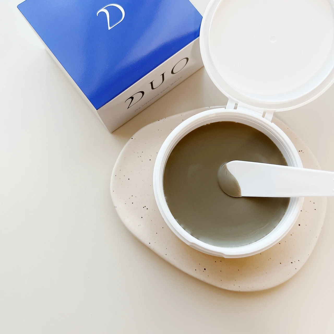 【くすみにアプローチ】人気のDUOがパワーアップ!1つで5役の魅力をご紹介します_4