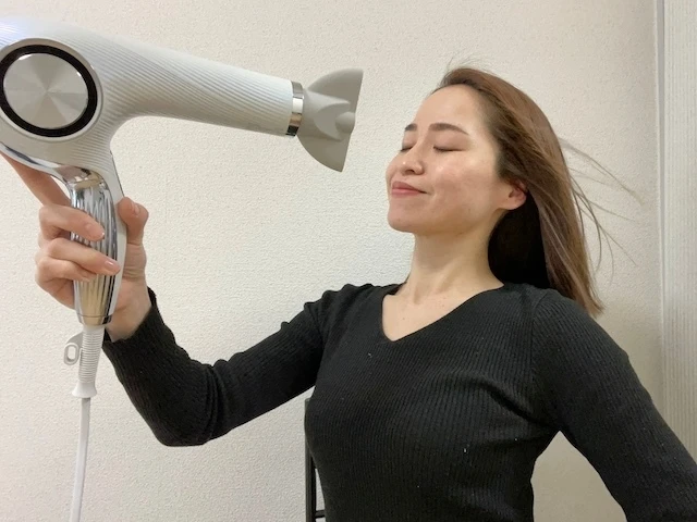 ReFa BEAUTECH DRYER PRO（リファ ビューテック ドライヤー プロ） 「MOIST」で仕上げ