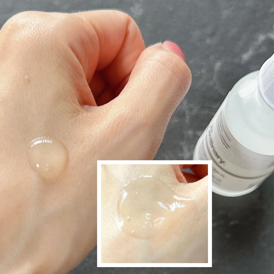 「The Ordinary N10＋Z1フェイスセラム」のテクスチャー