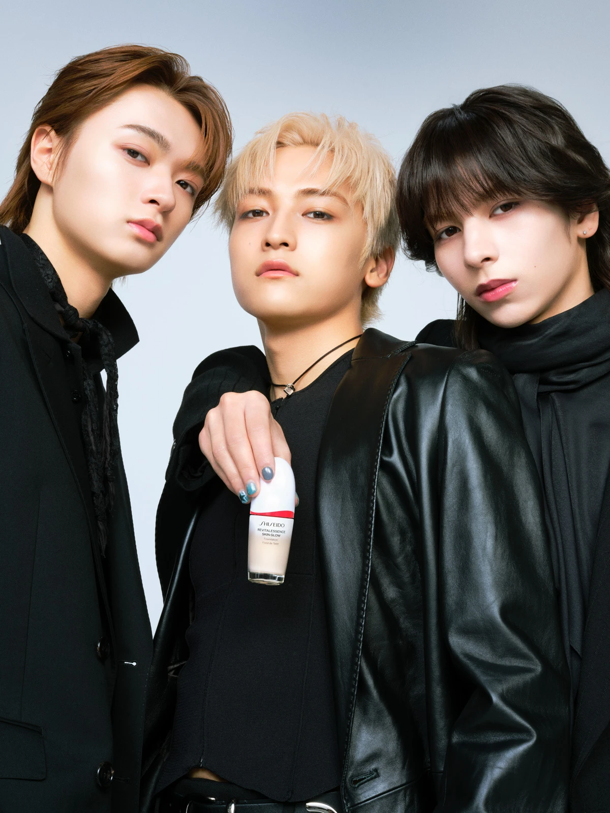スターグロウ SHISEIDO エッセンス スキンスムース ファンデーション スキングロウ ルイ カノン アダム RUI KANON ADAM