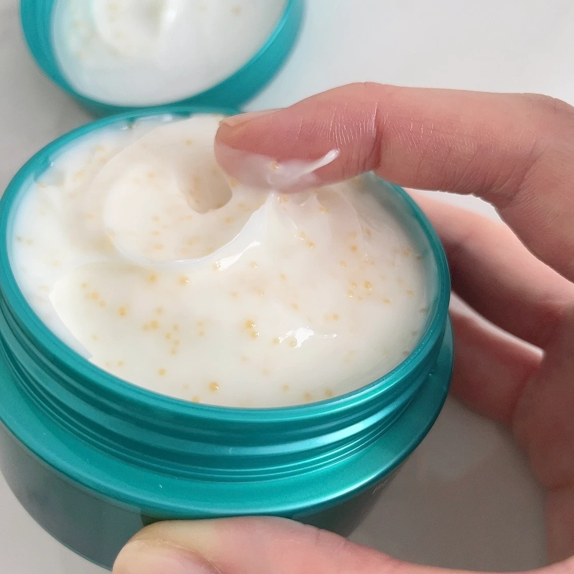 ハンドクリーム　寝る前