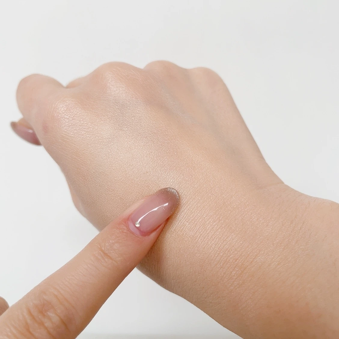 【日焼け止め美容液】2023.03.15発売《iniks アドバンスバリア デイエッセンス》紫外線防御は大切なスキンケア!_1_3