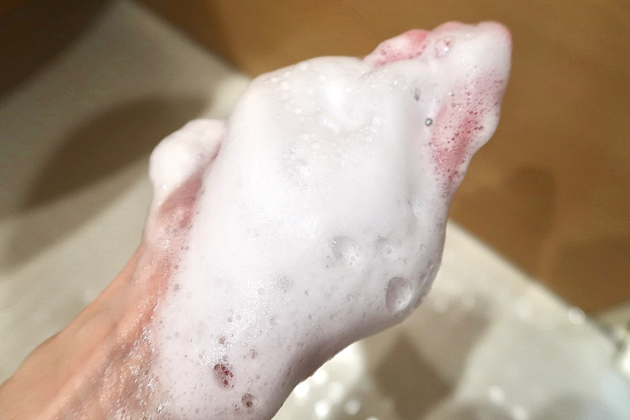 プルント ヴェーリング美容液シャンプーの泡