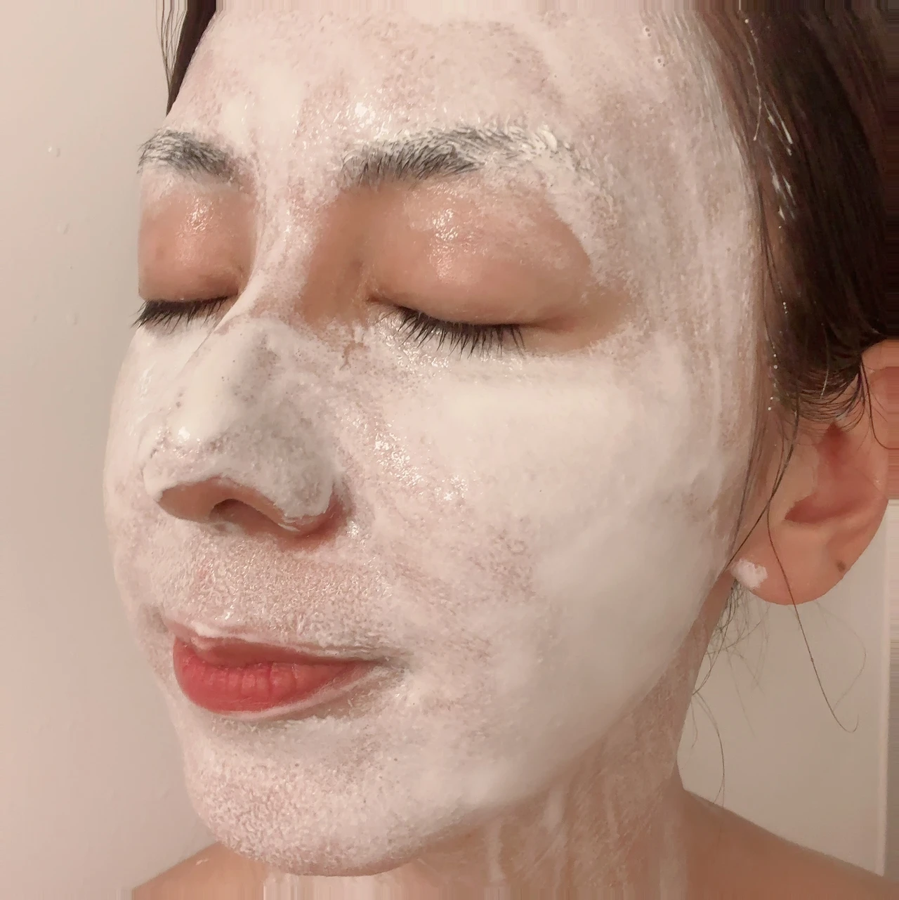 10秒パックでシミ・くすみ・毛穴ケアまでしてくれるブライトニング洗顔【SHIKARI（シカリ）BRIGHTENING WASH】をご紹介！
_4