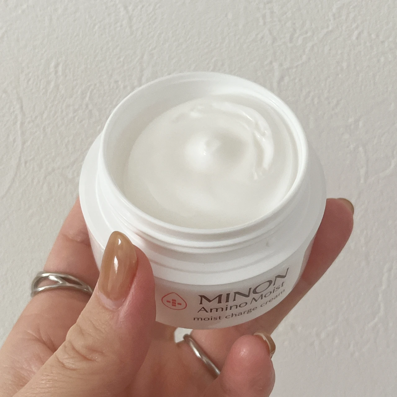 これからの季節の強い味方♡乾燥しがちな敏感肌に肌負担を考えたうるおいクリームを。「ミノン アミノモイスト モイストチャージクリーム」_2