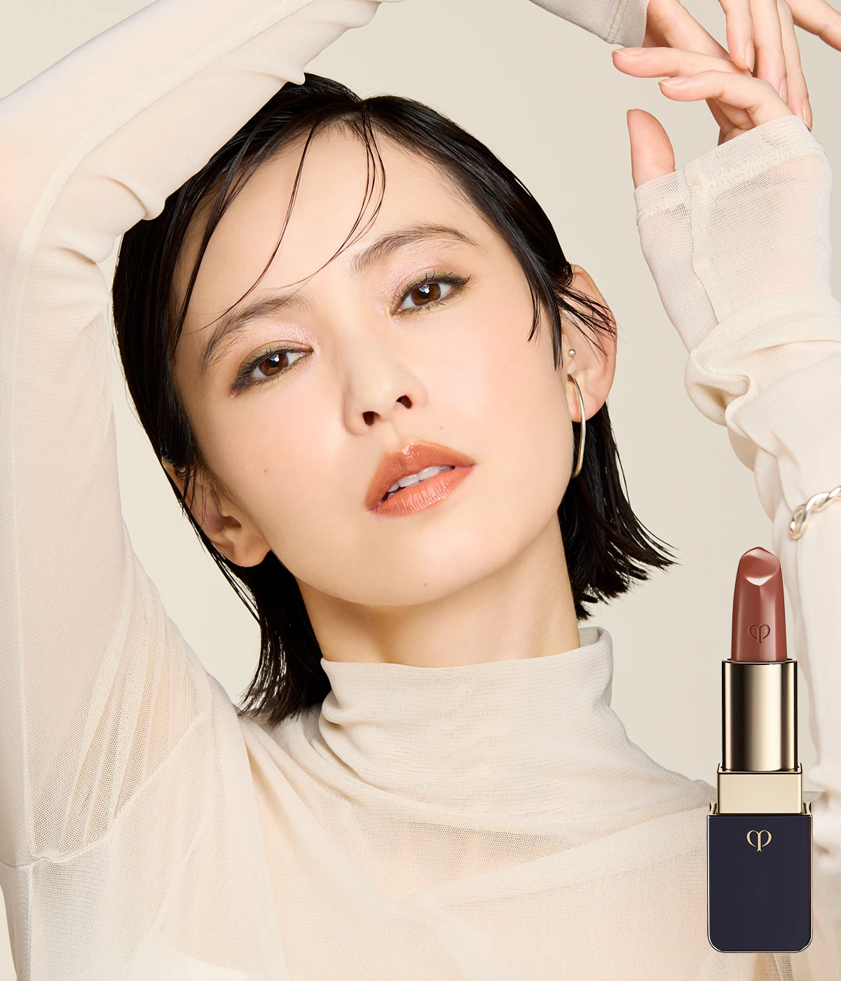 LOOK3 モードニュアンスを堪能する、ヌーディなブラウン ルージュ ア レーブル 24