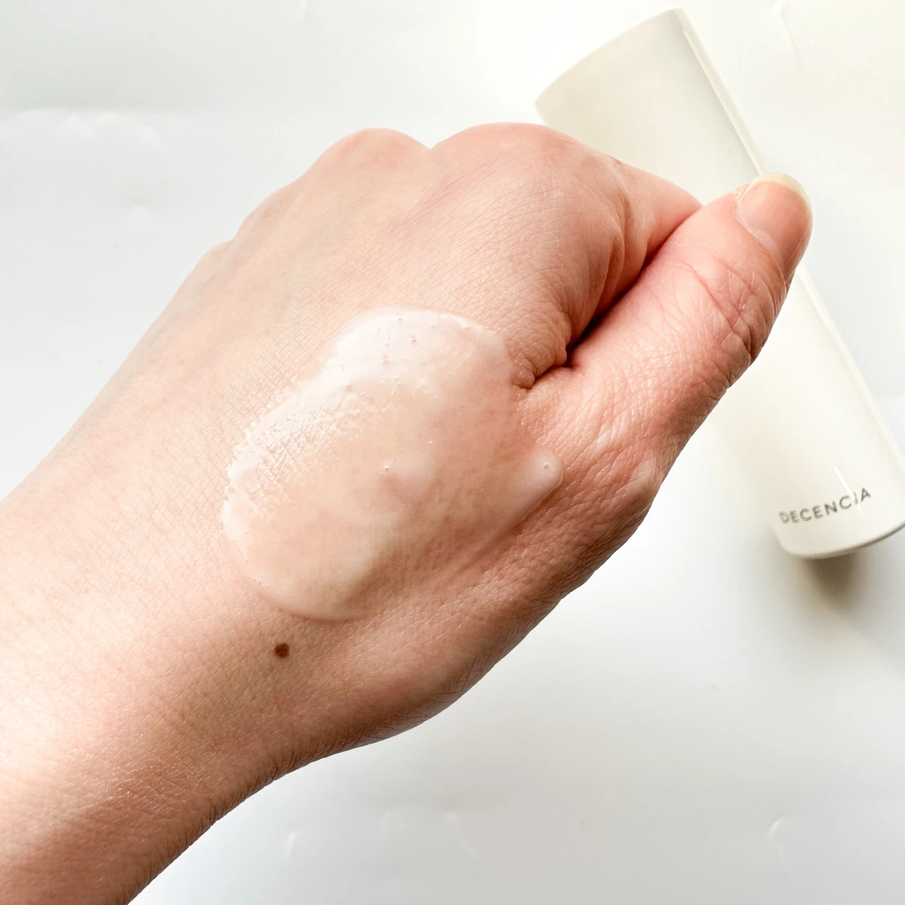 【3月9日発売 ディセンシア ホワイトF/L コンセントレート】肌が敏感な時にも使いやすい美白美容液!_3_2