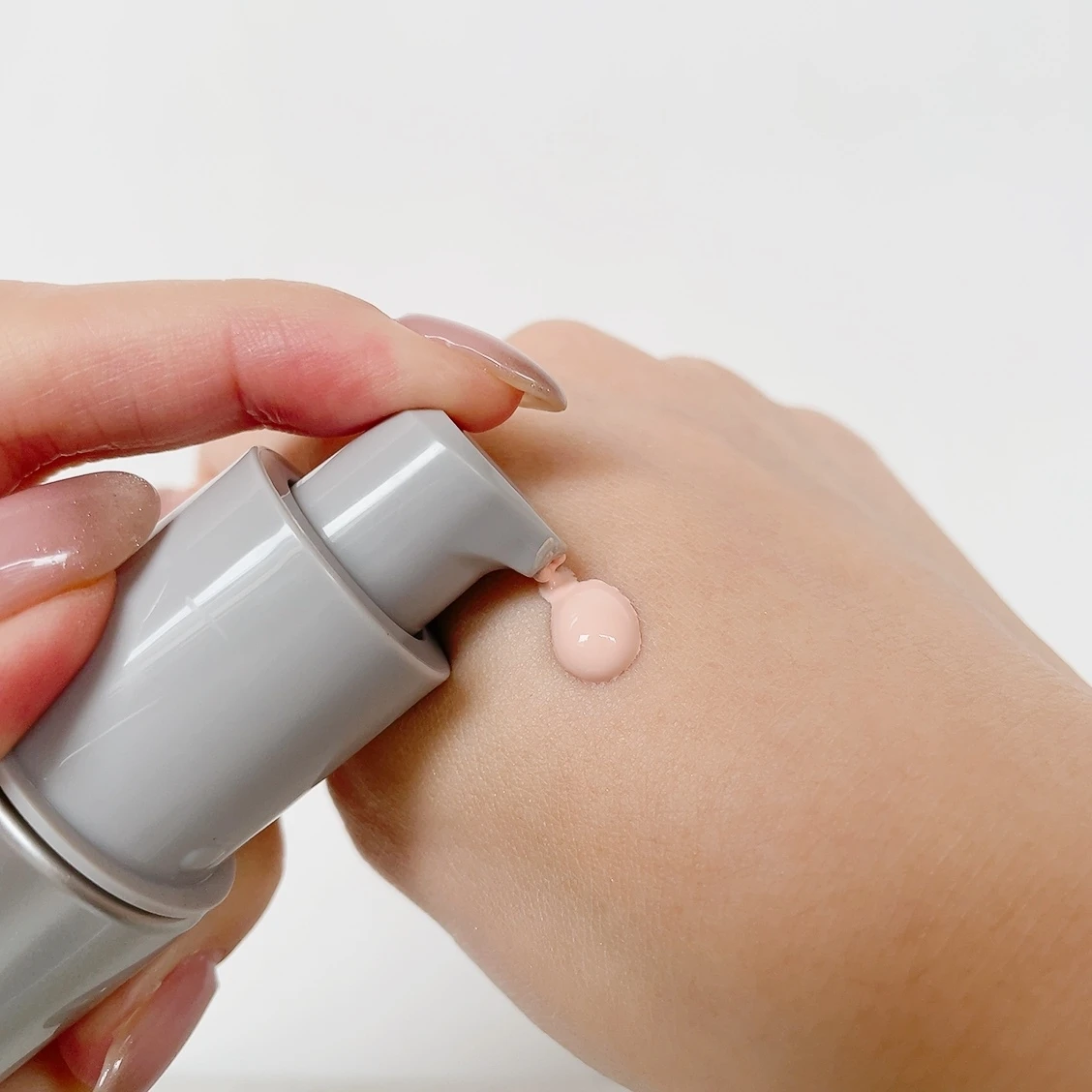 【日焼け止め美容液】2023.03.15発売《iniks アドバンスバリア デイエッセンス》紫外線防御は大切なスキンケア!_1_1