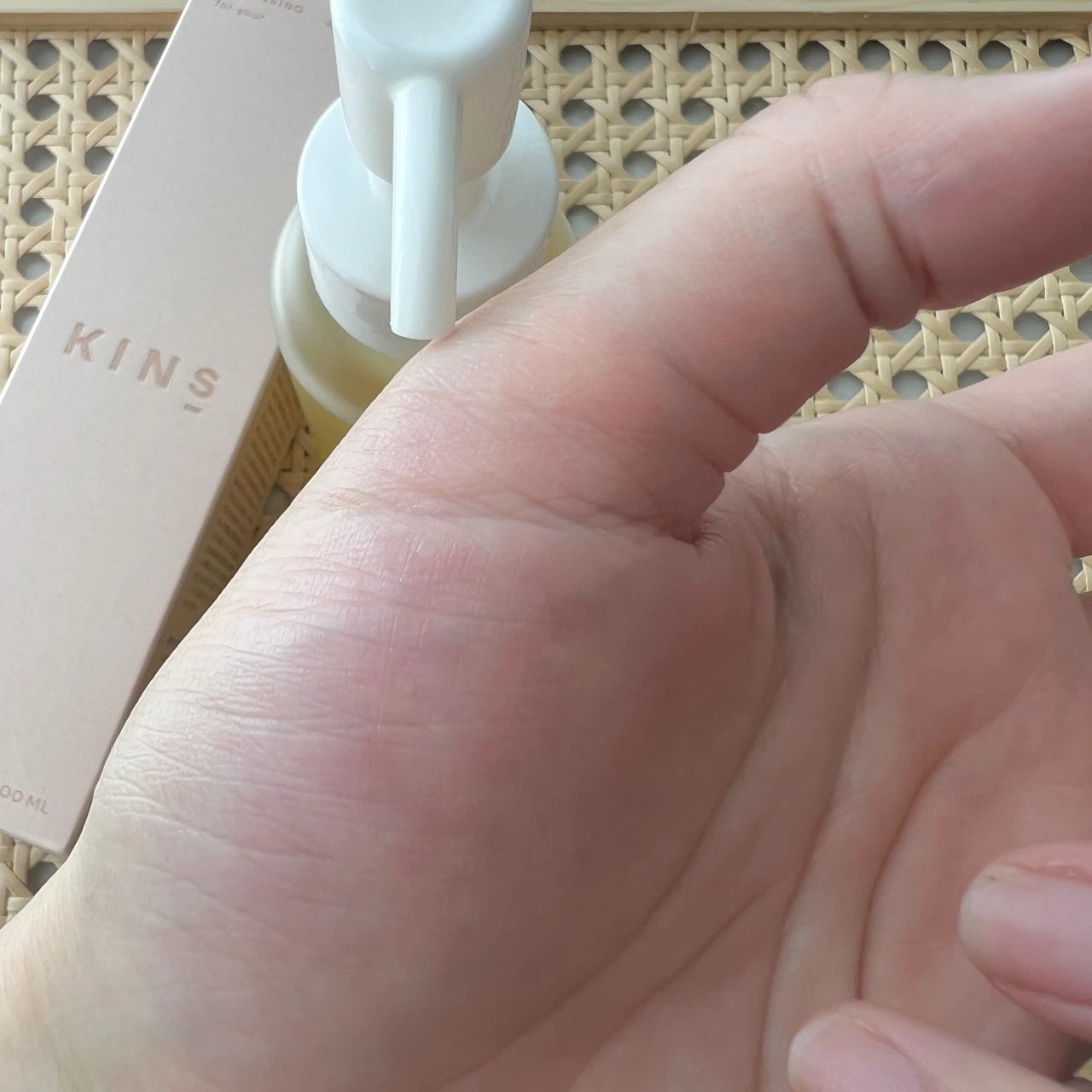 【肌の常在菌＆うるおいキープ】Ｗ洗顔不要のKINS CLEANSING OIL（キンズ クレンジングオイル）で皮脂詰まり・毛穴汚れケア【敏感肌の方も使える】_4_3