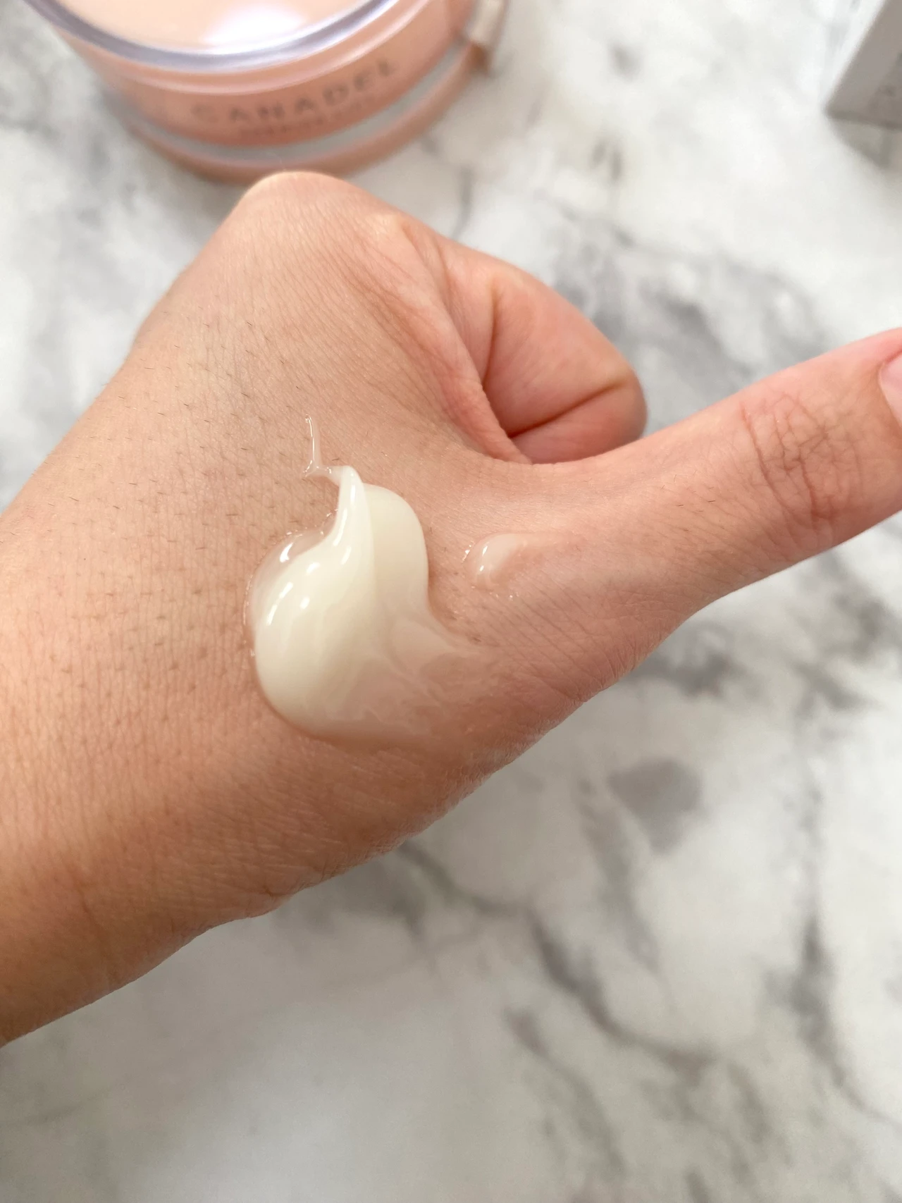 カナデル プレミアリフト　オールインワン