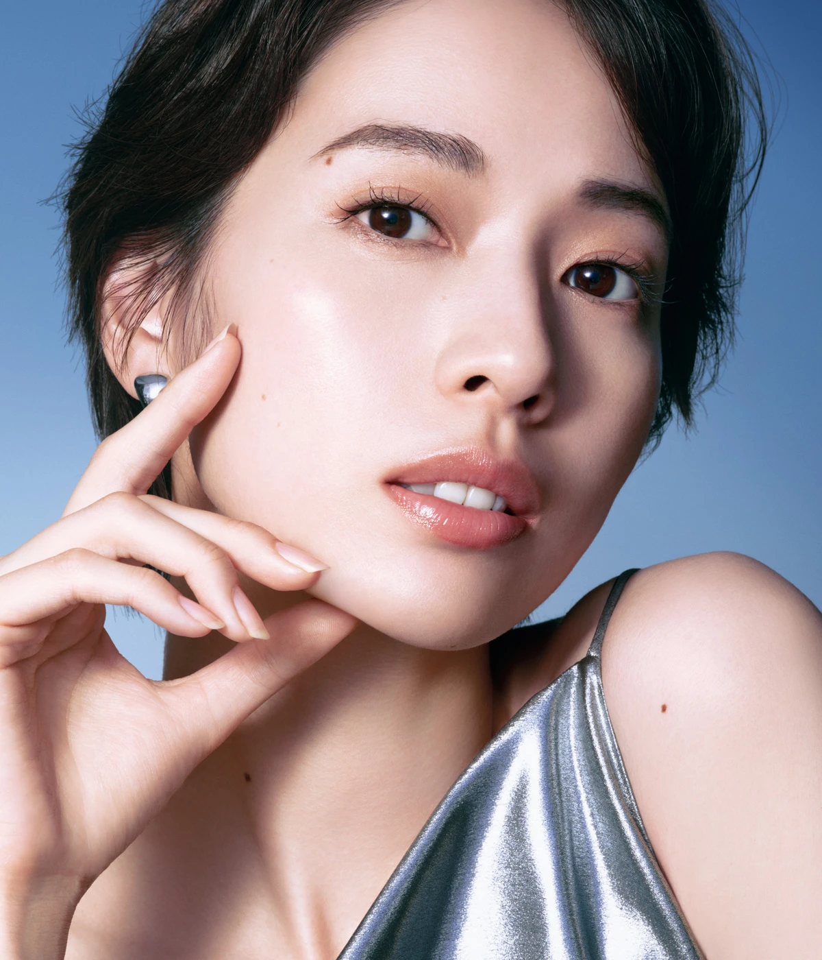 戸田恵梨香さん　湧き上がるような、ハリツヤ素肌美へ