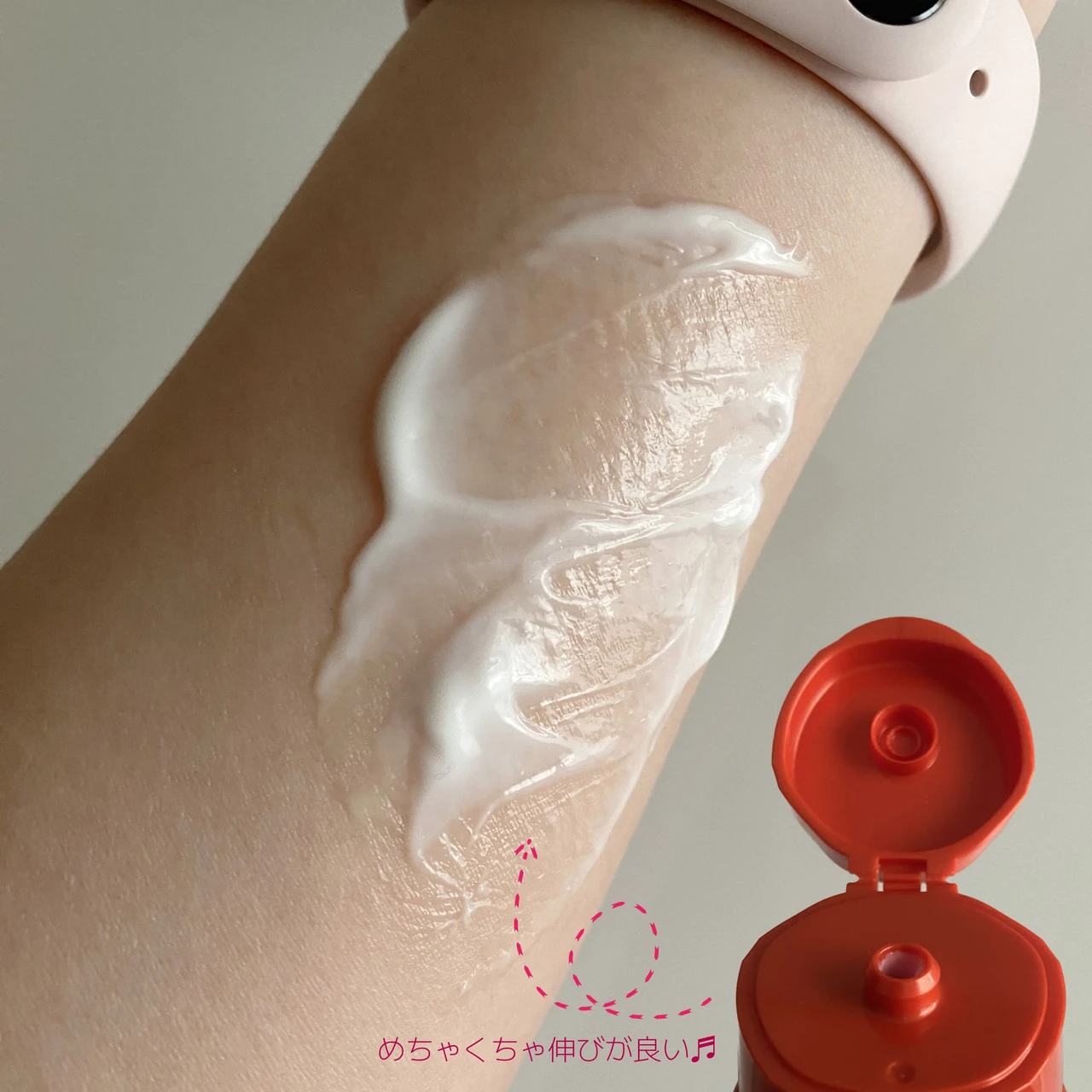 【ボディケア】エスト先進のスキンケア成分の力で、弾むようなハリ肌へ♬_3