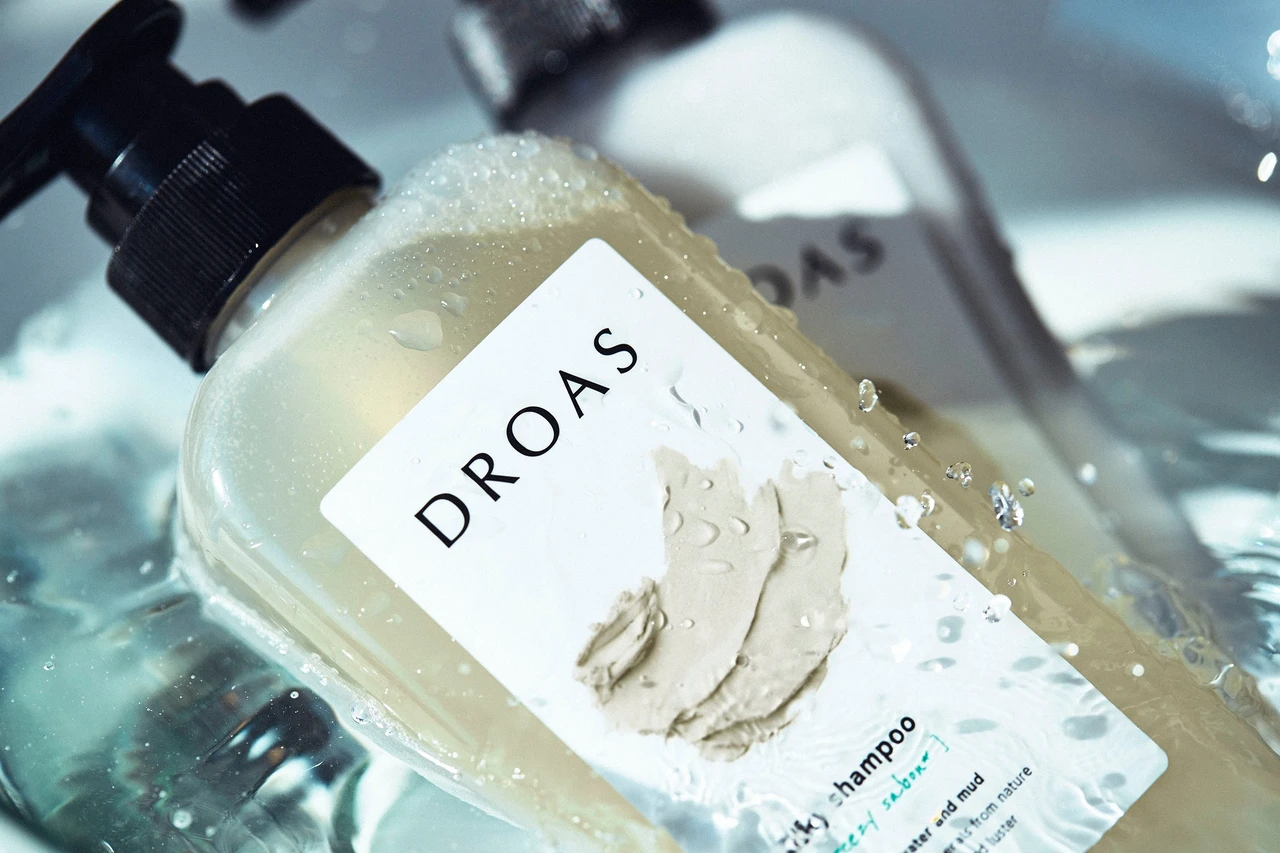 冬こそ頭皮ケアに注力を! DROASのクレイシャンプーで頭皮も髪もまとめてお手入れ_1