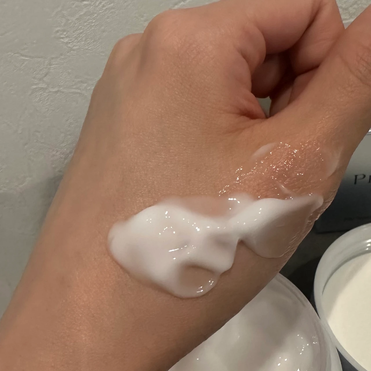 オールインワンジェル パーフェクトワン 「薬用ホワイトニングジェル（医薬部外品）」