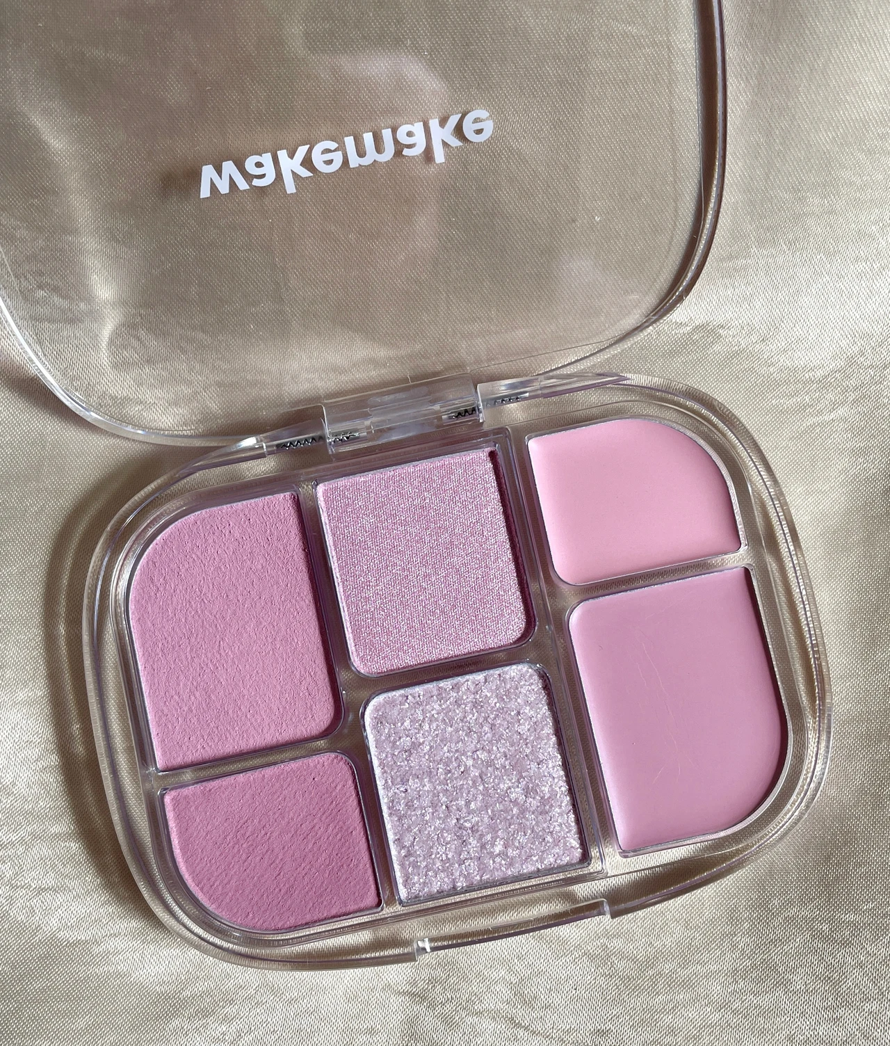 ウェイクメイク、wakemake、アイシャドウ