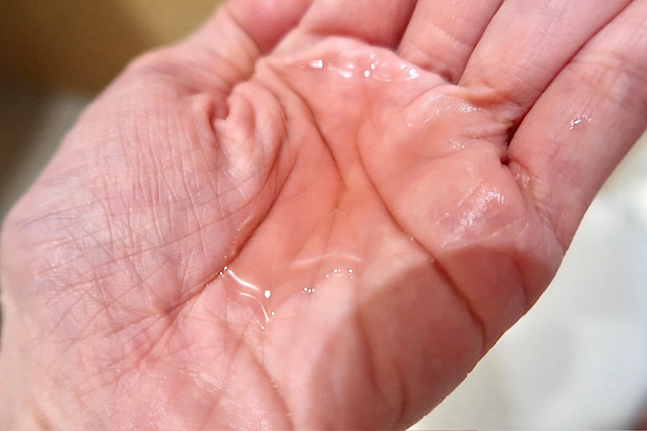 【スキンケア発想のヘアケア！低刺激処方なのに髪の芯まで潤う】SPRINAGE シャンプー&トリートメント_2_2