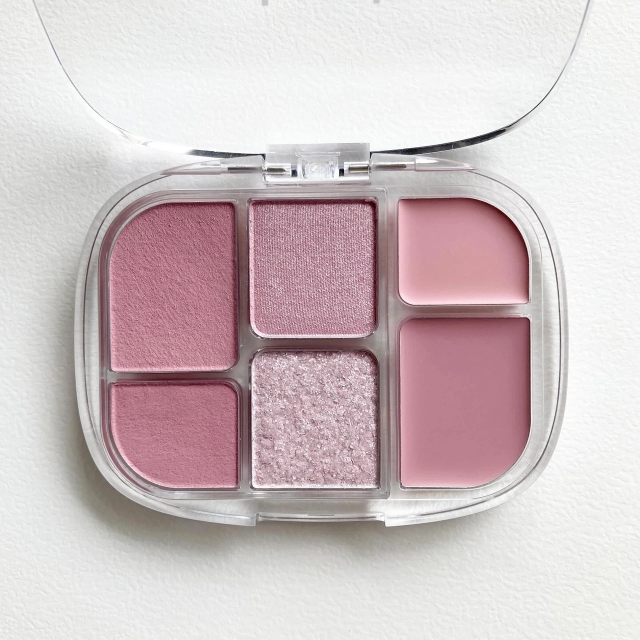 1つのパレットで統一感のあるメイクに！多機能＆ナチュ盛れ感が魅力のWAKEMAKE ソフトシアーマルチパレット♪_4_1