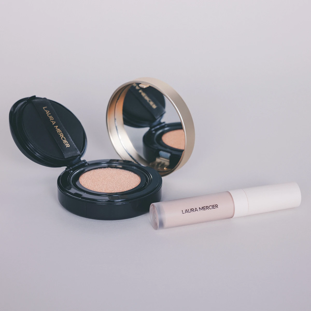 コンシーラー1本で肌に革命。ローラ メルシエだからできた新ベースメイクアイテムで、毛穴もクマもバレない肌_8